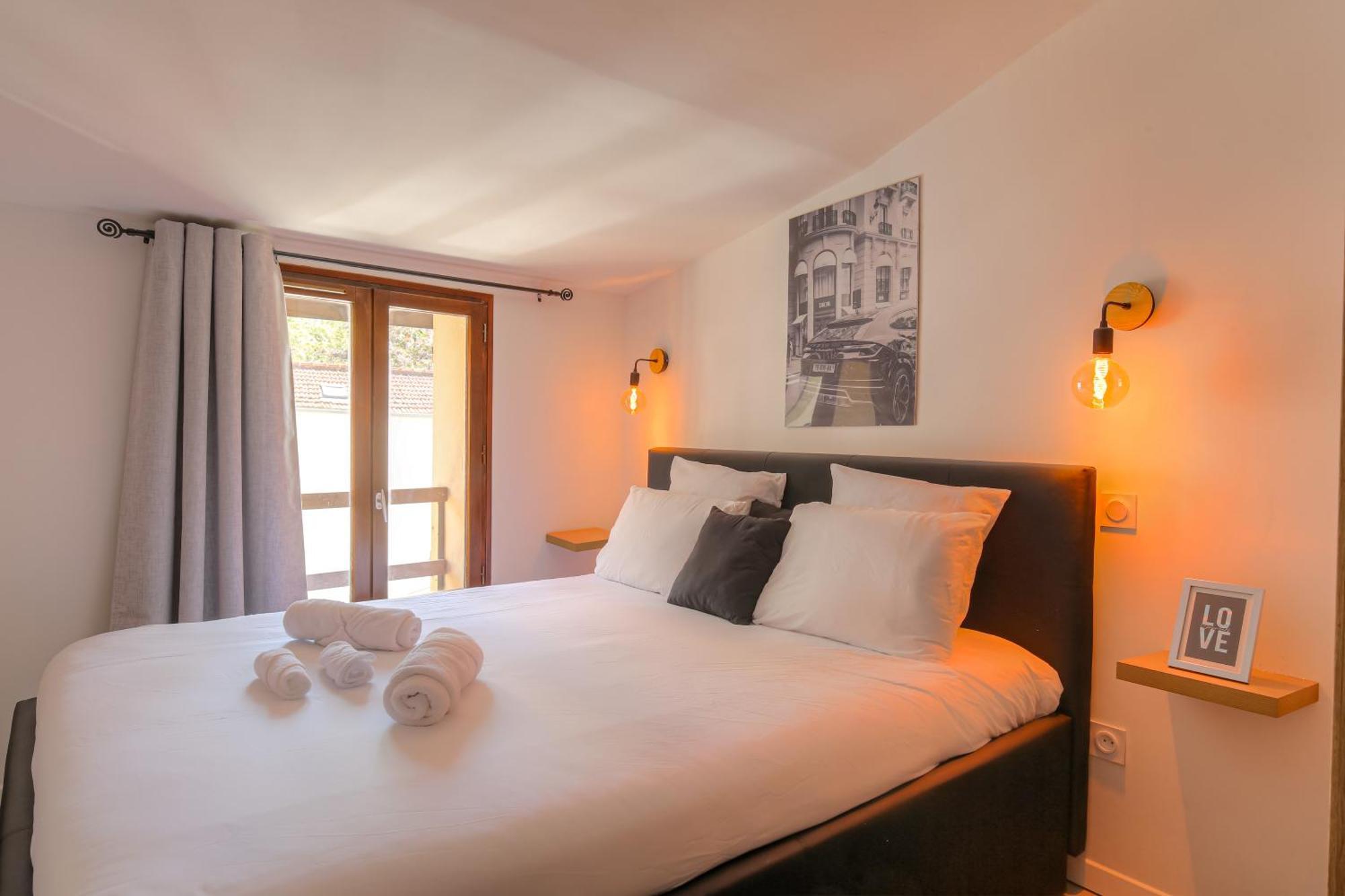 La Suite Neuvilloise Neuville-sur-Saône Buitenkant foto
